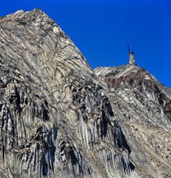 MINES DE SAL A CARDONA 
