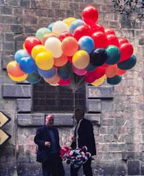 VENEDOR DE GLOBOS 
FESTA DE SANT JORDI