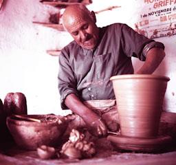 CERAMISTA PUENTE DEL ARZOBISPO 
ANYS 70