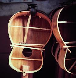 FABRICA DE GUITARRES VALENCIA 1977