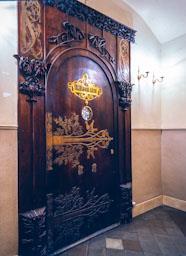 CERCLE LICEU PORTA ENTRADA MODERNISME