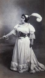 FIGURI PER TEATRE ADRIA GUAL 
INSTITUT DEL TEATRE