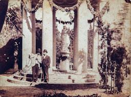 MIQUEL UTRILLO I JOAN MARAGALL AL LABERINT D´HORTA 
INSTITUT DEL TEATRE