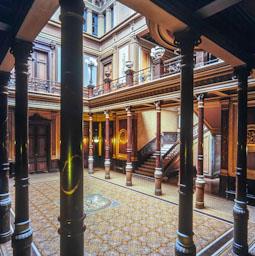 PALAUET CASADES PATI S XIX SEU COL LEGI D`ADVOCATS