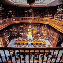 BIBLIOTECA COL LEGI ADVOCATS