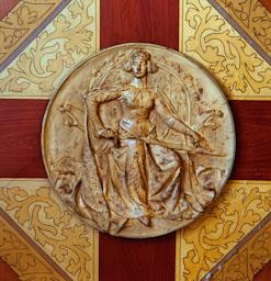 MEDALLÓ SOSTRE 
PALAU DE JUSTICIA