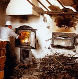 FORN DE PA A BERBEGAL (HUESCA)