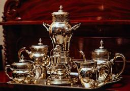 JOC DE CAFE DE PLATA 
C P