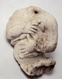 BUST DE MARBRE ROMÀ REPRESENTA UN INFANT AMB UN OCELL A LES MANS 
MUSEU DE MATARO 
