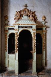 CONFESSIONARI S XVII 
ESGLESIA PARROQUIAL