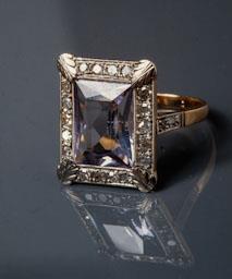 ANELL AMB AIGUAMARINA LLUIS MASRIERA 
C P