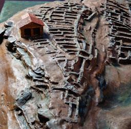 MAQUETA POBLAT IBERIC DE SANT ANTONI CALACEIT S IV-II aC 
M A C