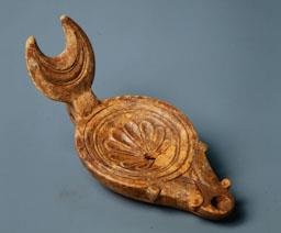 LLUERNA ROMANA PASTA DE FANG PROCEDENT D´EMPURIES 
M A C