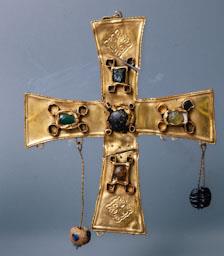 CREU VOTIVA D´OR ÈPOCA VISIGOTICA 
M A C