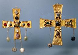 CREUS VOTIVES D´OR ÈPOCA VISIGOTICA 
M A C