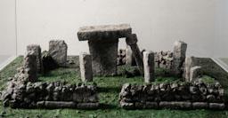 TAULA DE TELATI DE DALT MAO MAQUETA 
M A C