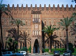 COL LEGI STA TERESA GAUDI 1889 C/GANDUXER 105 TERESIANES MODERNI