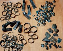 BRONZES DE LLAVORSI S VII VIII 
M H C