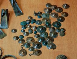 BRONZES DE LLAVORSI BOTONS S VII VIII 
M H C