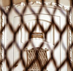 LA PEDRERA ESPIELL PORTA