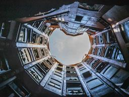 LAPEDRERA PATI PASSEIG DE GRÀCIA