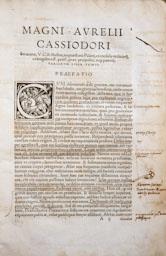 -MAGNI AURELI-
BIBLIOTECA COL LEGI ADVOCATS