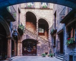 PATI PALAU DALMASES S XVII BARCELONA
