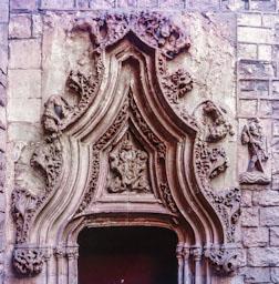 PALAU AGUILAR PORTA ESCALA XV