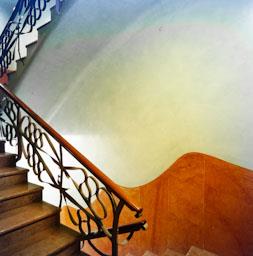 LA PEDRERA ESCALA DE SERVEI