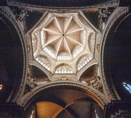 CATEDRAL DE VALENCIA 
INTERIOR CIMBORI