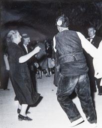 FESTA MAJOR DE BATEA 1956 BALL 
M A I T P