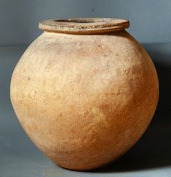 DOLIA ROMANA ENMAGATZEMAR ALIMENTS 
MUSEU DE MATARO