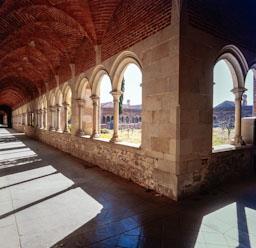 CLAUSTRE CARTOIXA MONTALEGRE 
ARQUITECTE ARNAU DE GURB S XV