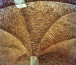 CLAUSTRE CARTOIXA MONTALEGRE 
ARQUITECTE ARNAU DE GURB S XV