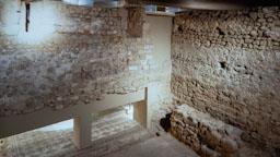 EDIFICI VISIGOTIC BCN S VI VII PALAU EPISCOPAL EXTERIOR