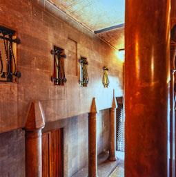 PALAU GÜELL VESTIBUL