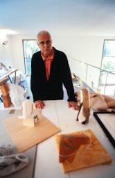 ANTONI LLENA AL SEU ESTUDI 2002