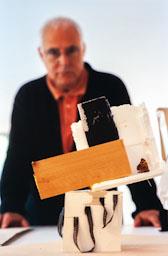 ANTONI LLENA AL SEU ESTUDI 2002