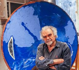 JOSEP GUINOVART AL SEU ESTUDI 2002