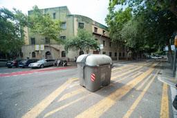 LA CIUTAT DESERTA 
CARRER CONSELL DE CENT