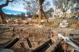 RESTES BALUARD DE BARCELONA 
EXCAVACIONS A LES RAMBLES 2023
