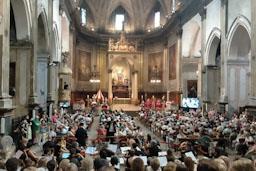 BASILICA SANTA MARIA 
OFICI DE LES SANTES 
COR CANTAIRE 
CLAUDIA DUBE