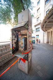 OBRES VIA LAIETANA PLAÇA ANTONI MAURA CABINA TELEFONICA