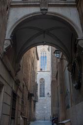 CARRER D´HERCULES FAÇANA LATERAL ESGLESIA SANT JUST I PASTOR