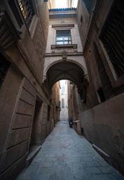 CARRER D´HERCULES FAÇANA LATERAL ESGLESIA SANT JUST I PASTOR