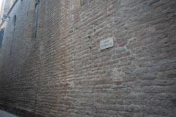 CARRER D´HERCULES FAÇANA LATERAL ESGLESIA SANT JUST I PASTOR