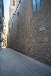 CARRER D´HERCULES FAÇANA LATERAL ESGLESIA SANT JUST I PASTOR