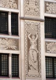 CASA ESGRAFIADA VIA LAIETNA