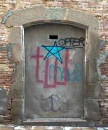 PORTA CARRER DE LA CONCEPCIÓ MATARO