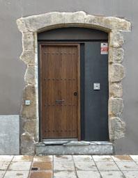 PORTA CARRER DE LA CONCEPCIÓ MATARO
